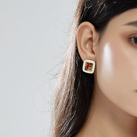 E132Vintage Colour Block Enamel Stud Earrings