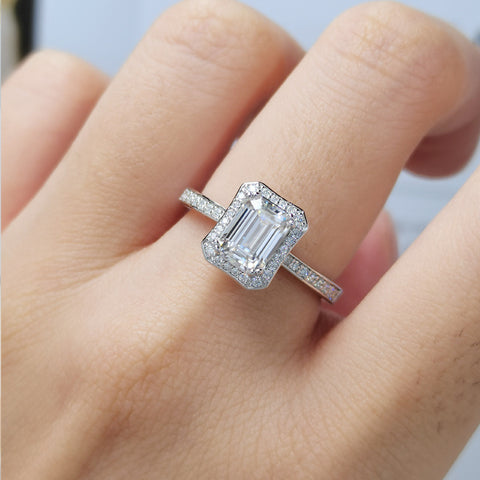 D Colour Moissanite Emerald Cut 5X7mm Ring