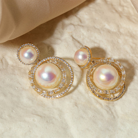 Pearl pendants Earrings