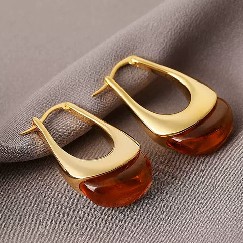 Sensational Amber U-shaped Earrings